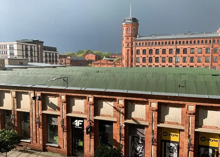 Loft De Girarda شقة جيراردوف