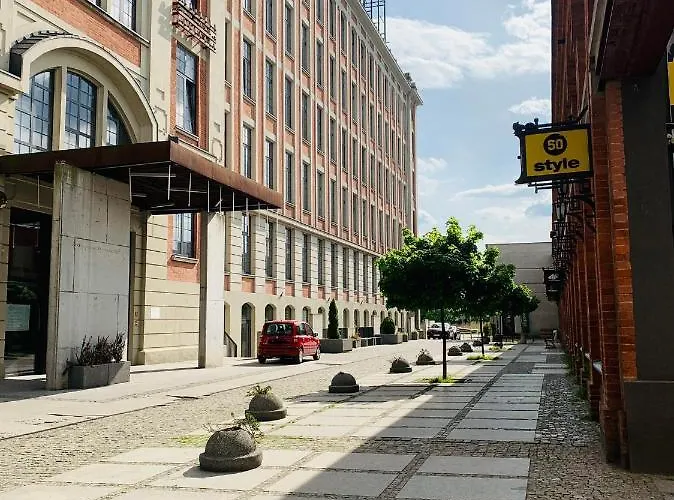 Loft De Girarda جيراردوف